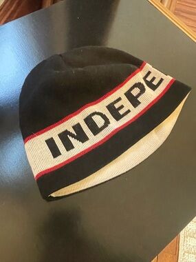 Black and Cream reversible knit independent trucks beanie